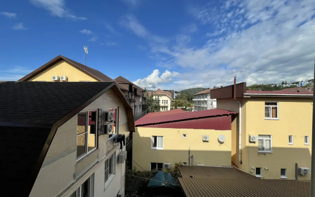 Leo Grand Guest house