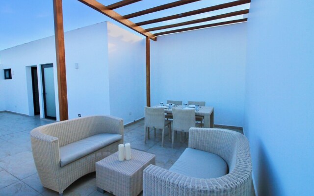 Gorgeous Apartments in the City by Select