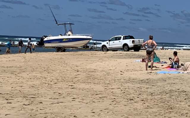 Flamingo Holiday Apartments