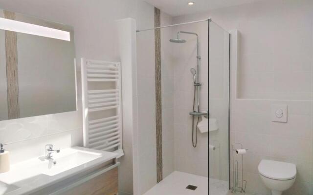 Maison Garbay spacieuse parking jardin