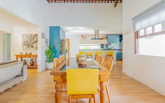 GB77 Ótima Casa 5 Quartos com Piscina e Churrasqueira - Guarajuba