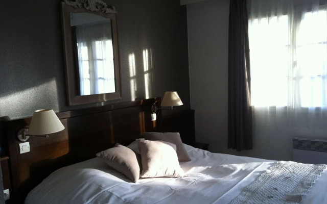 Logis Hôtel Les Nympheas