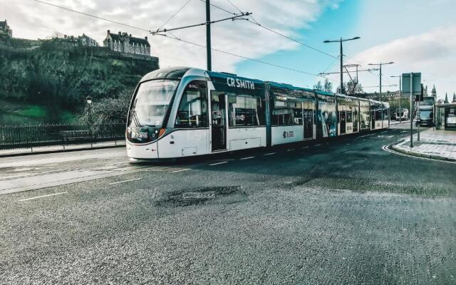 Edinburgh City Centre Jasmine Apartment -SLEEPS 7