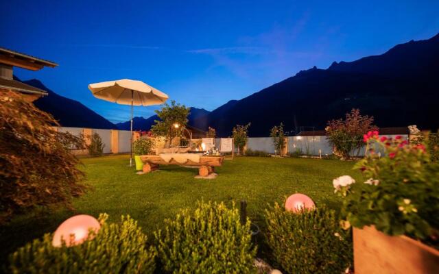 Hitchcock Apartment Stubai - Ferienwohnung