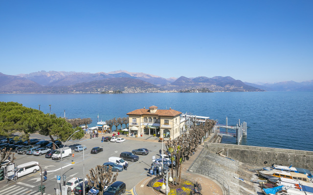 Rooftop On Stresa Lake View