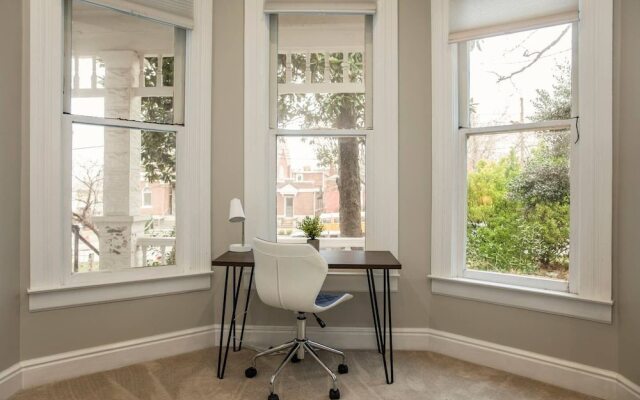 Gorgeous 3BR 2BA on Frankfort | by Cozysuites