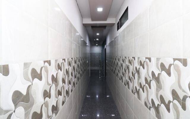 OYO Flagship 30716 Anand Residency