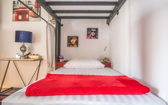 OYO 617 Tira Hostel @ Chalong Phuket