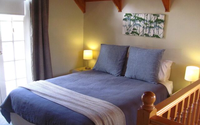 Hideaways at Red Hill