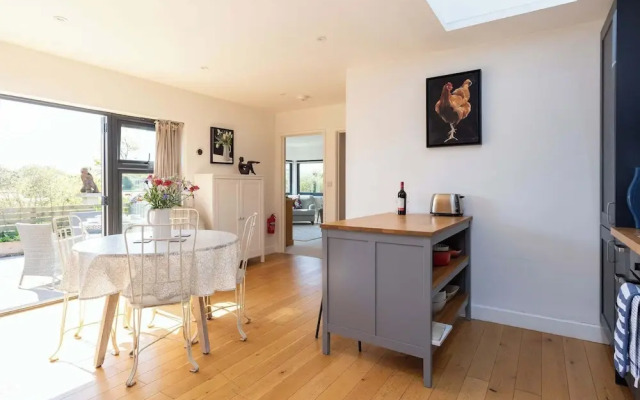 Bespoke Retreat for 4 in West Wittering