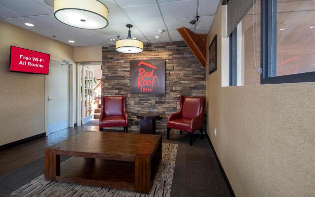 Red Roof Inn & Suites Newark - University