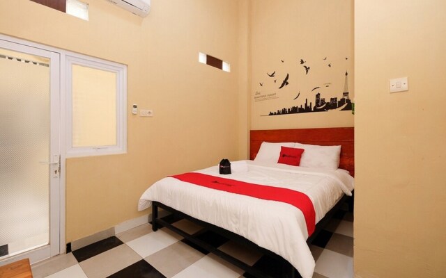 Mie Lombok by RedDoorz