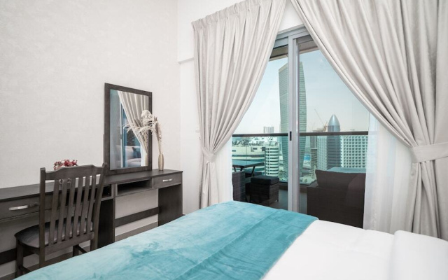Apartment with views in Business Bay area
