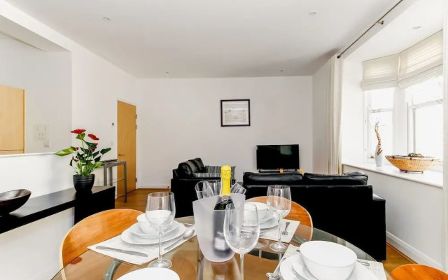 Historic Lion Brewery - Oxford City Centre