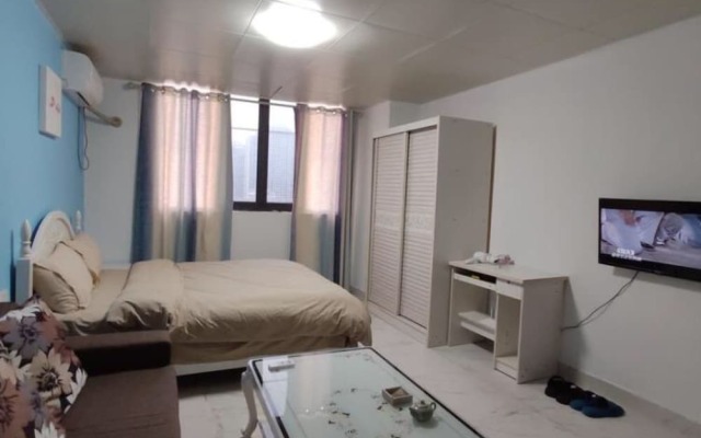Big White's Home Xincheng Branch