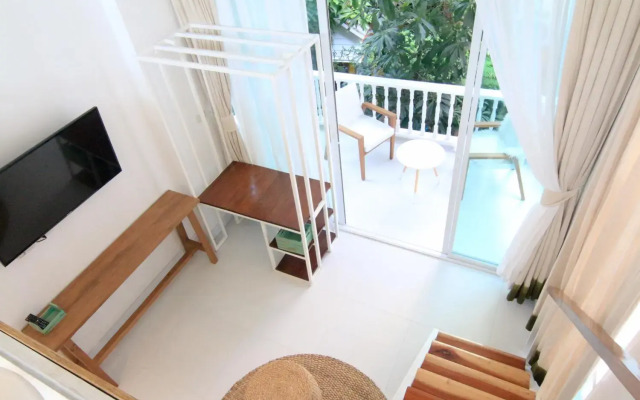 Changmoi House (Little Village)