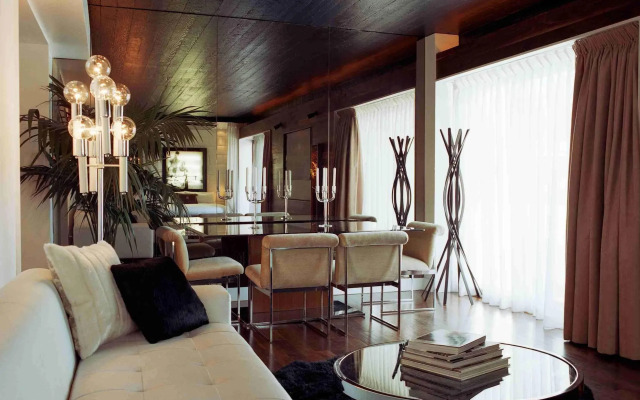 The Hollywood Roosevelt