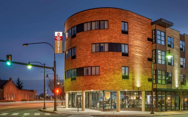 Best Western Plus Philadelphia Airport S. At Widener Univ.