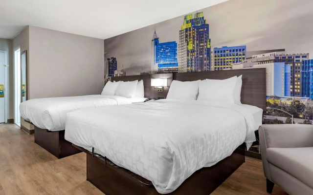 Clarion Pointe Raleigh Midtown