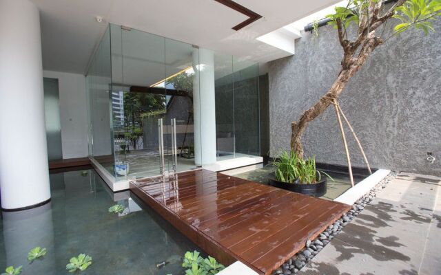 RedDoorz Near WTC Sudirman 2