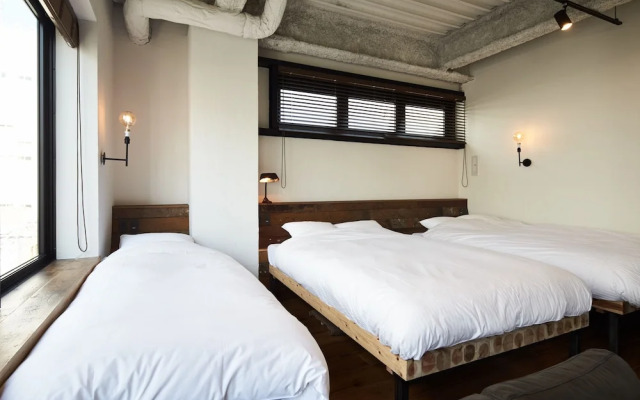 mizuka Imaizumi 5 - unmanned hotel