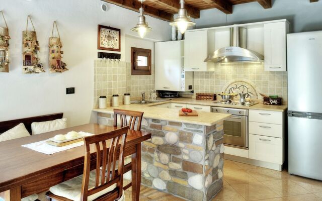 Apartment in Costermano With Garden, Sauna, Swimming Pool