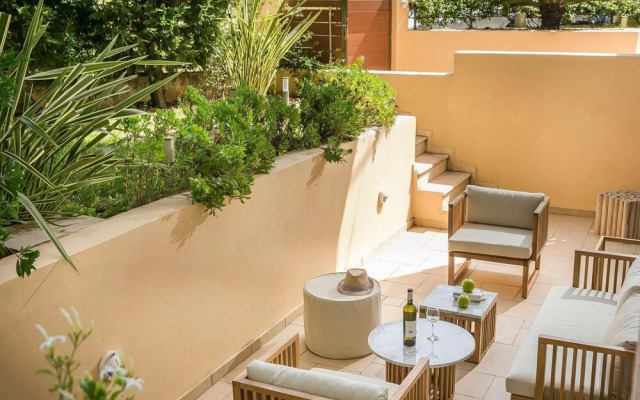 Eucalyptus Apartments Corali