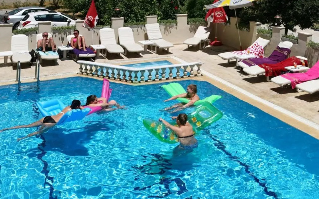 Magi Apart Hotel