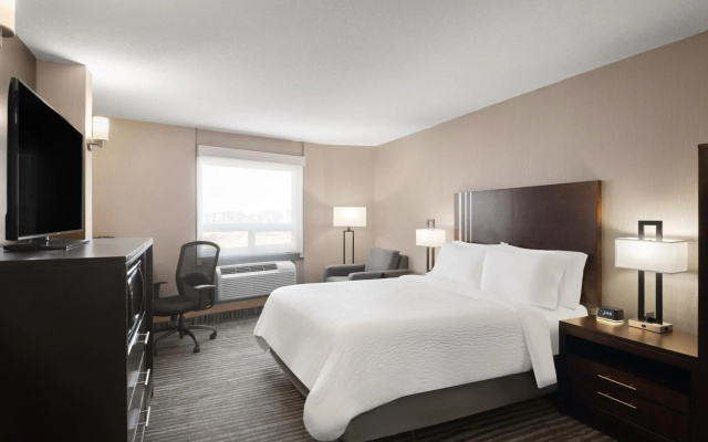 Holiday Inn Calgary-Airport by IHG