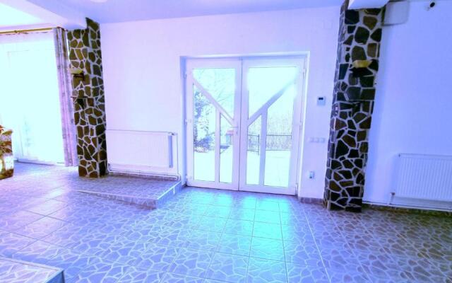 Brekner Private House