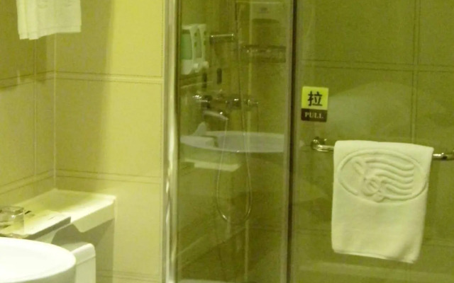 Vienna Hotel Zhuhai Xiangzhou Bus Station Branch