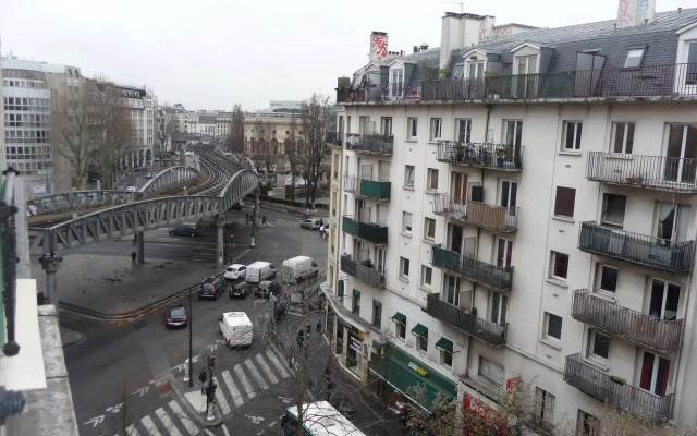 Hotel Des Buttes Chaumont
