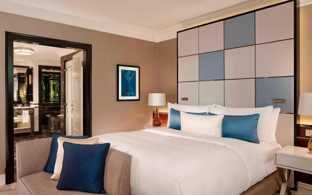 The Ritz-Carlton, Berlin