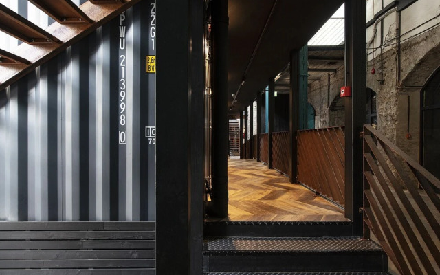 Hektor Container Hotel