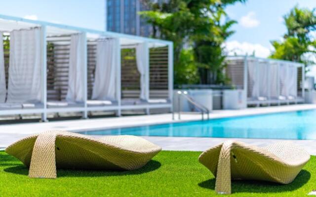 Global Luxury Suites Downtown Miami