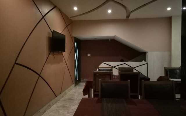 Indira Lodge