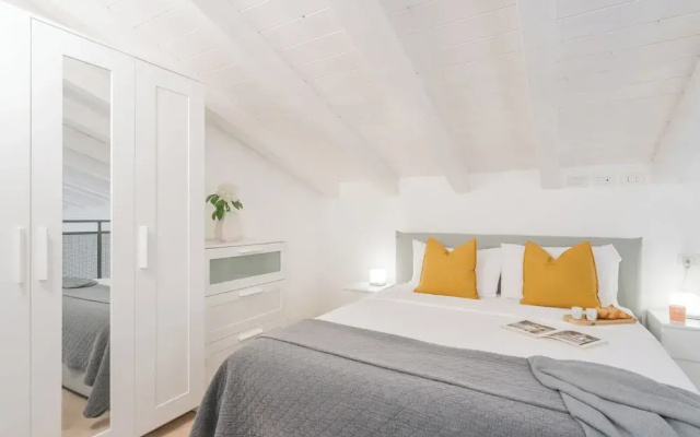 Borsieri Como Apartments with Parking by Rent all Como
