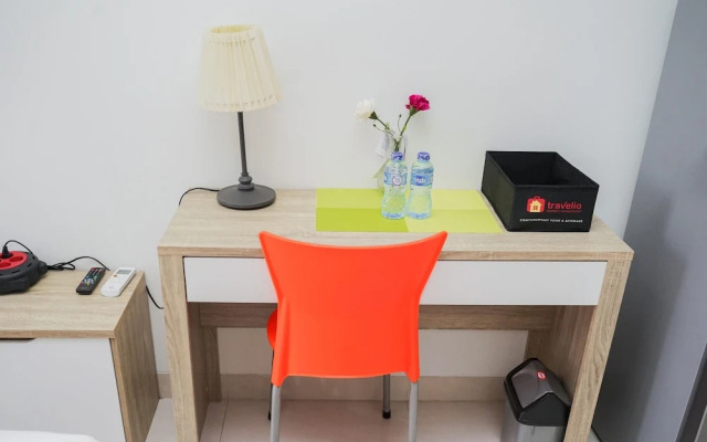 Fully Furnished with Cozy Design Studio Springwood Residence Tangerang Apartment