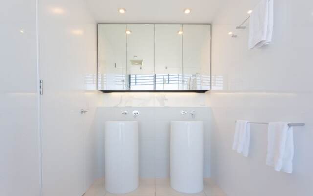 Oracle Resort Private 3 Bed Skyhome