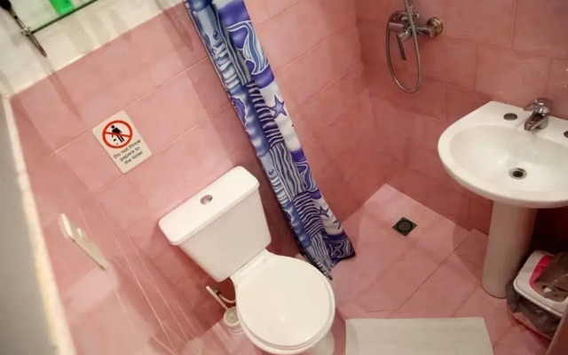 Sombrilla ft Mansion Cantero - Adults Only