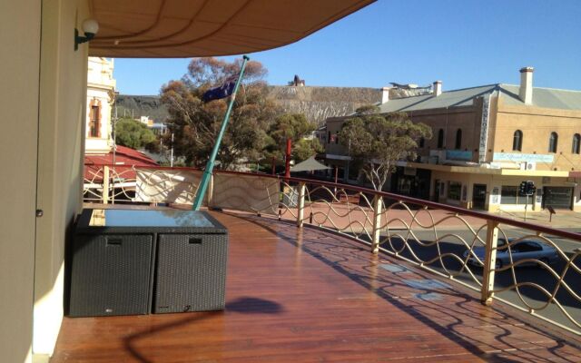 Royal Exchange Hotel