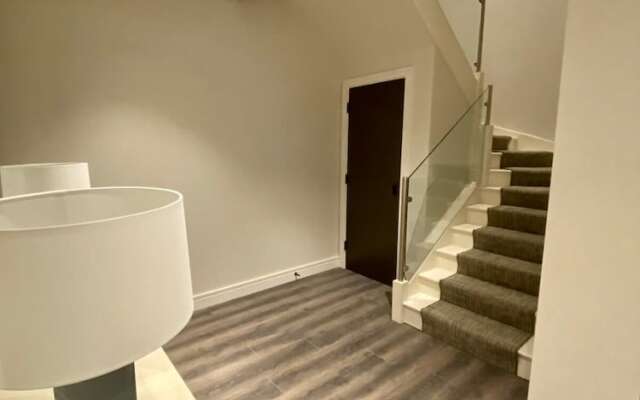 Kensington Residence by LHC