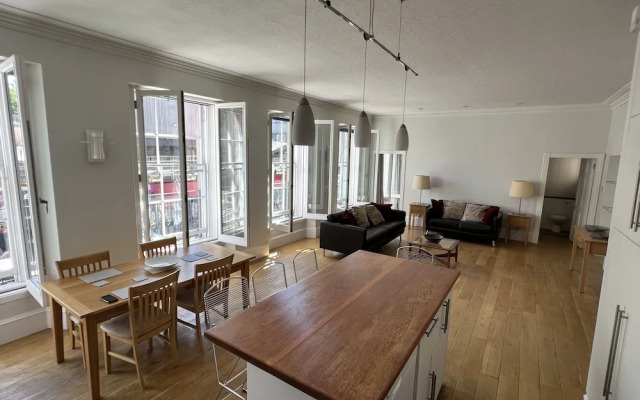 Central 1-bed Apartment in Inverness, Sleeps 4