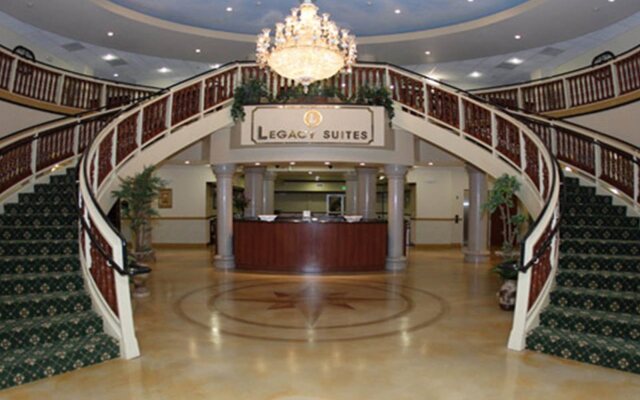 Holiday Inn Express and Suites Bakersfield Central by IHG