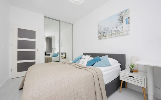 Burakowska 16 Apartment by Renters
