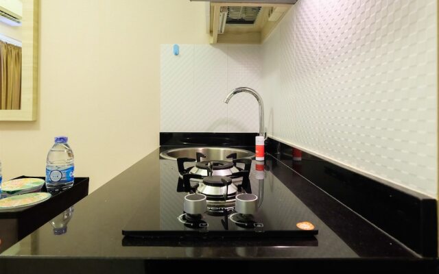 Easy Access to Mall Green Pramuka Apartment