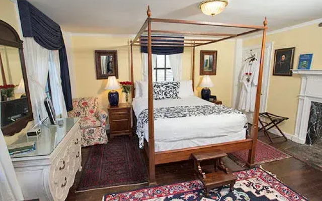 Samuel Durfee House B&B