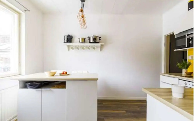 Lovely 1Br Apt. in Calm Neighbourhood