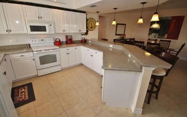 Oceanwalk 14-301 Apartment 3