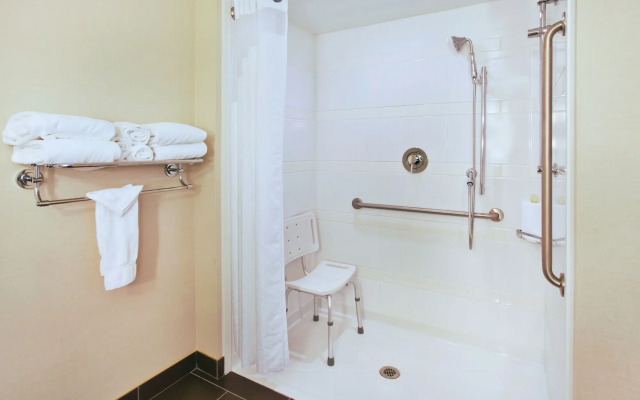 Holiday Inn Express Sault Ste Marie by IHG